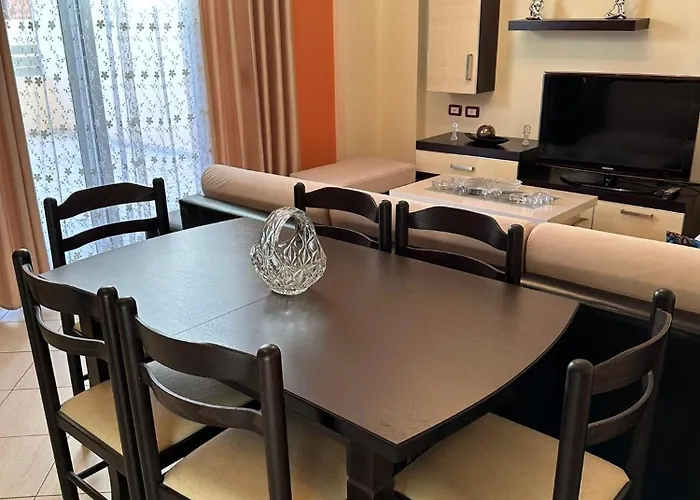 Melina By Elite Avlonya